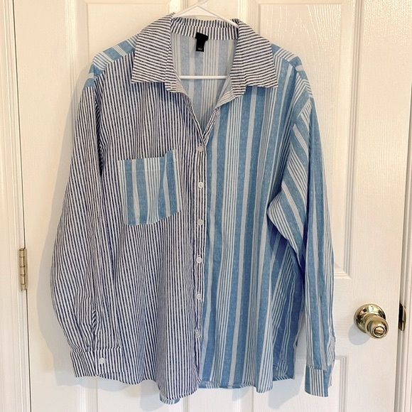 Large Wild Fabe Women's Blue Striped V Neck Button Down Loose Casual Top - Picture 1 of 6